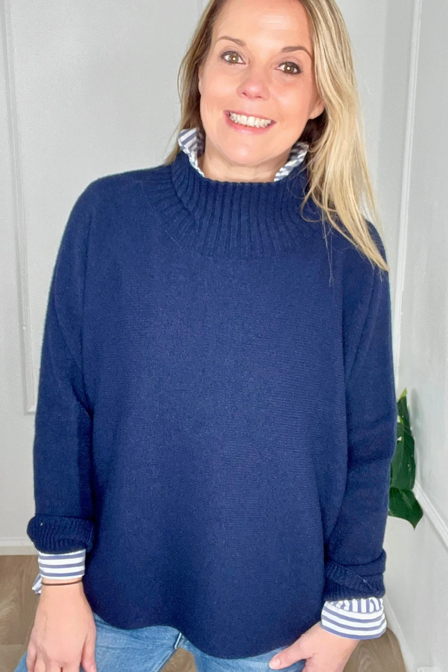 Amy Funnel Knit | Navy