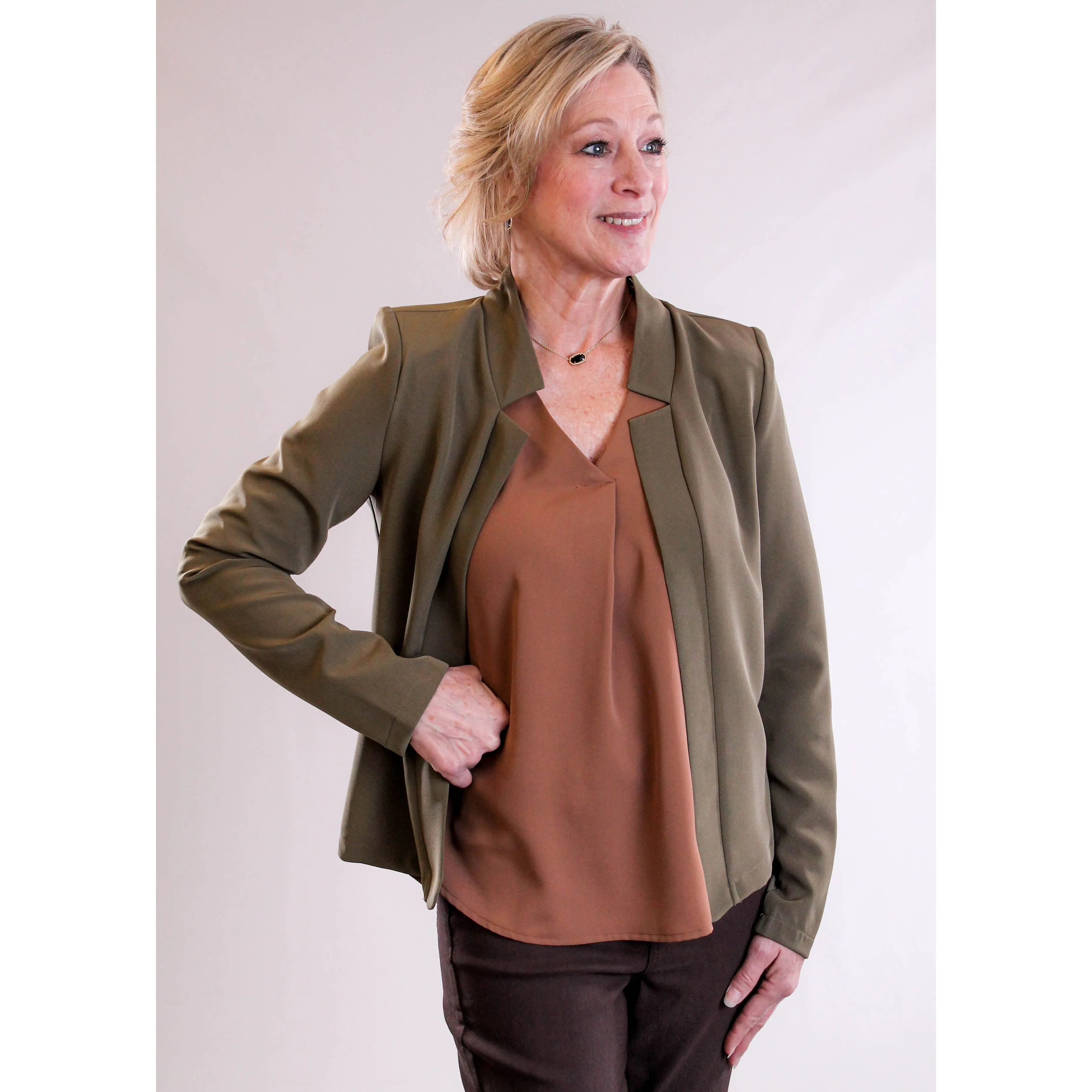 MINE V Neck 3/4 Sleeve Blouse